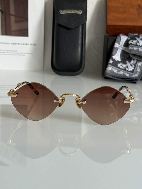 Picture of Chrome Hearts Sunglasses _SKUfw73585671fw